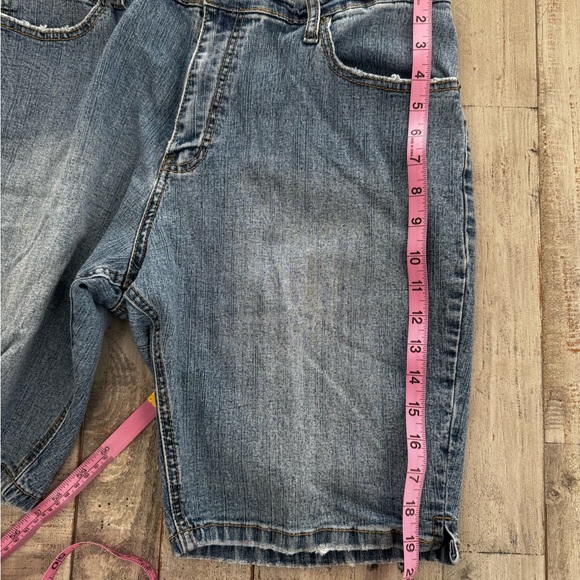 Lazer Jeans Women's Blue Jean Shorts - Picture 6 of 6